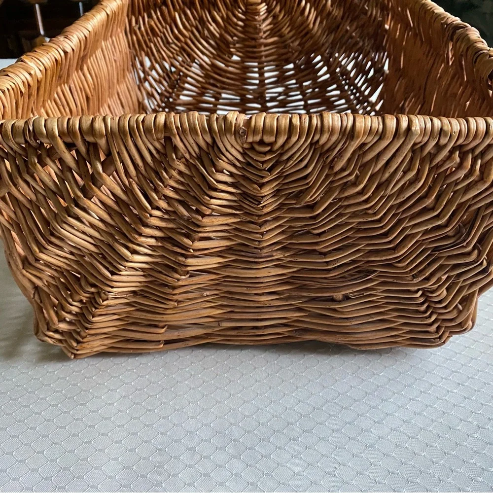 VTG Woven Honey Golden Rectangular Basket